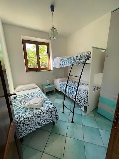 Casa Per 9 Persone Bbq Wi-Fi Apartment San Teodoro  Italy